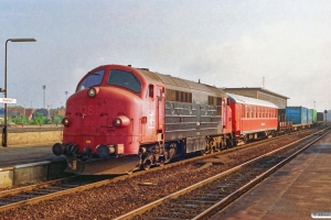 LJ M 34+P 78+godsvogne som G 1093 Nf-Nsk. Nykøbing F. 01.07.1991.