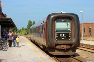 RT MF 02 som Tog 225037 Nf-Nsk. Nakskov 05.08.2013.