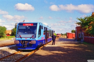 LNJ Lm 21 som Tog 3758 Fh-Sgb og SB Ys 11+Yp 24+Ym 3 som Tog 7 Sgb-Fh. Ålbæk 02.09.1996.