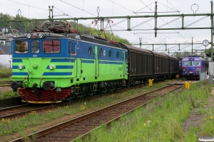 TGOJ Ma 401 med GT 43008 og Arriva X11 3105 som RST 1823. Åstorp 14.05.2010.