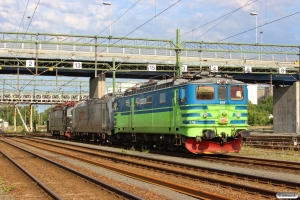 NR Ma 876, CFLS 119 001 og SJ Rc3 1051. Göteborg Skandiahamnen 08.06.2014.