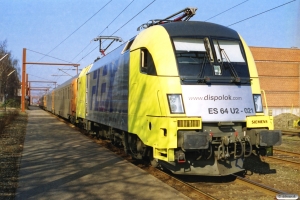 NNVG ES 64 U2-021+ABv+AR+Bo+Bo+Bo som DFR 84129 Pa-Hamburg Hbf. Padborg 23.02.2003.