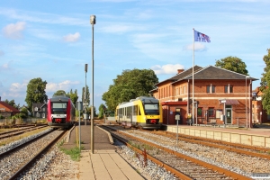 RT 2039+2139 som Tog 173072 Kj-Lp og RT 2033+2133 som Tog 204073 Rd-Kj. Hårlev 06.08.2013.