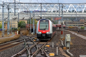 NSB BMb 75517 som Pt 1640 (Dal-Drammen). Oslo S 03.09.2015.