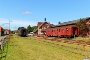 DSB Bcm 50 86 51-40 400-8, Dm 50 86 92-44 048-2. Allingåbro 15.08.2016.