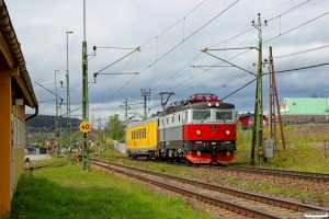 TÅGAB Rc6 1325+INFRA IMV200 som TJT 31257. Östersund 11.06.2015.