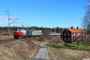 SSRT Rc6 1326 med RST 3993. Iggesund - Boda 02.05.2016.
