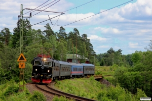 SJ Rc6 1339 med RST 336. Hillared 12.06.2014.