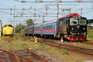 SJ Rc6 1346 med RST 331 og RCT TMX 1015. Värnamo 26.08.2011.