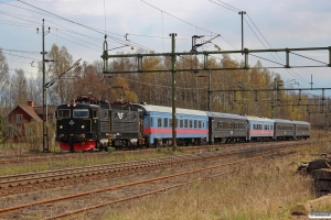 SJ Rc6 1366 med RST 236. Åby 01.05.2016.