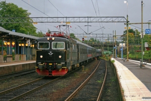 SJ Rc6 1397 med RST 204. Nässjö 12.09.2010.