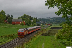 NSB Di4.651 med Pt 471 (Trondheim S-Bodø). Røstad - Østborg Bp 13.06.2017.