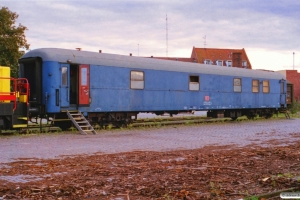 DB Wohn-Schlafwagen420 60 80 99-25 416-1. Odense 04.09.2000.