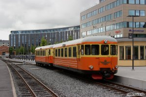 SJ YBo5p 809+UBFo3yp 2109 som Tog 95Y. Uppsala Ö 09.06.2013.