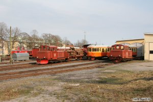 TJF Z43 429, SJ Z4p 261, YBo5 900, YBo5 897 og Z4p 264. Västervik 14.04.2009.