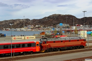 NSB Di4.654 med Pt 472 (Bodø-Trondheim S). Bodø 05.05.2016.