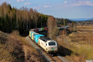 RCT T68.902 med EGt 87536 (Trondheim S-Alnabru). Rena - Rudstad 07.05.2016.