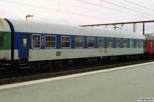 ČD Bc842 51 54 59-41 165-5 i IP 13284 (Skiløberen). Odense 10.03.2002.