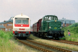 NVAG 101+T 4+2 DB Bimz som NVAG 14 og DSB MT 152+AU 253+BHL 401. Dagebüll 11.08.2002.