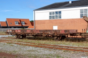 NJJ KS 77 (ex. Ks 01 86 330 0 167-4). Skagen 24.09.2013.